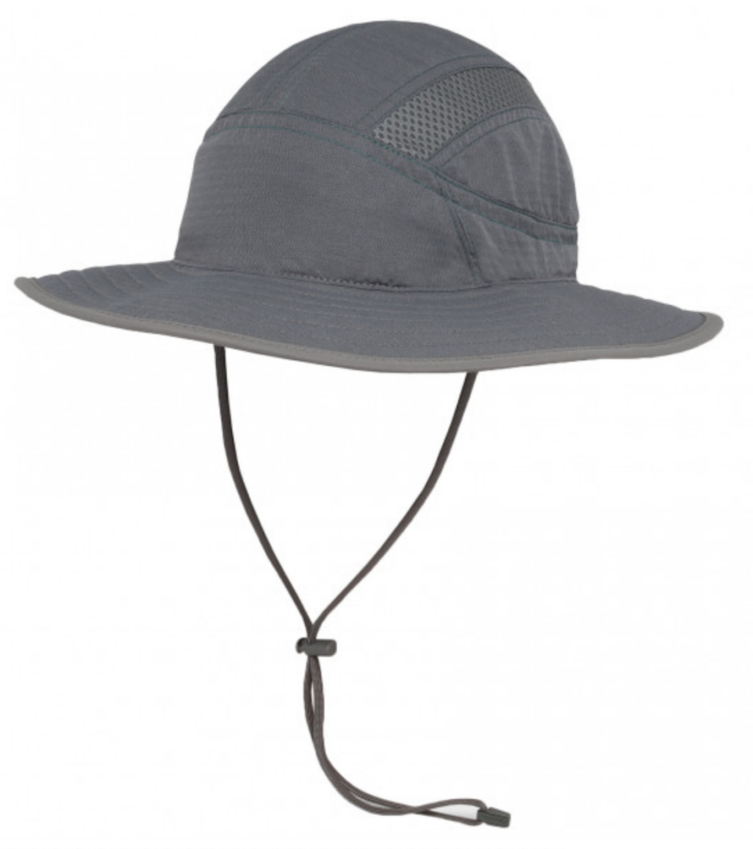 hat what to wear when hiking in hot weather